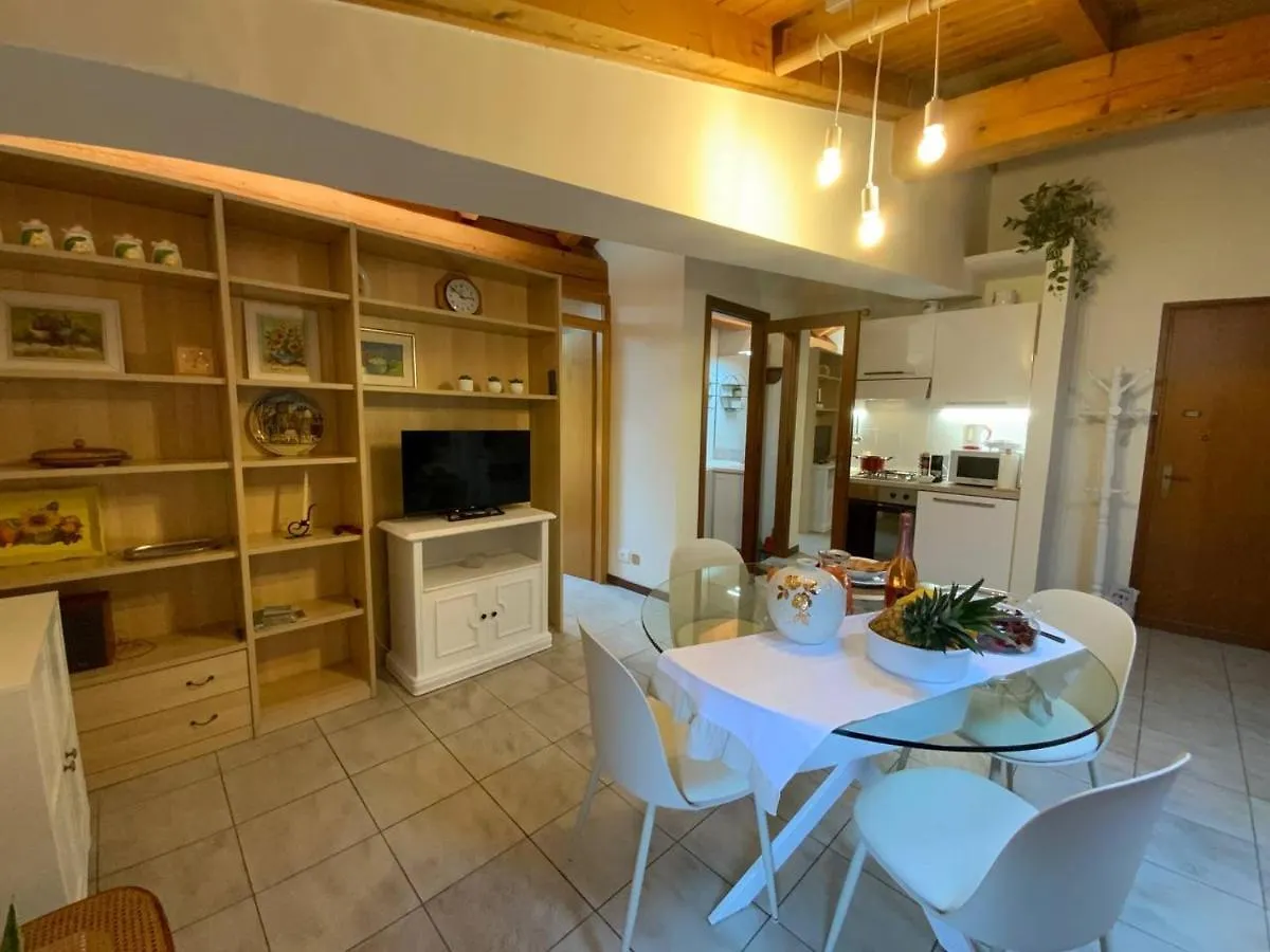 Lory Apartment Μπαρντολίνο